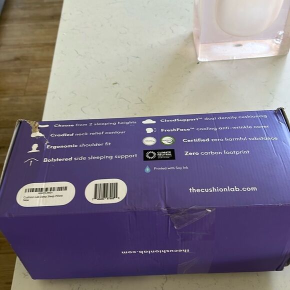 Ergonomic White Pillow for Hybrid Sleepers - Picture 13 of 15